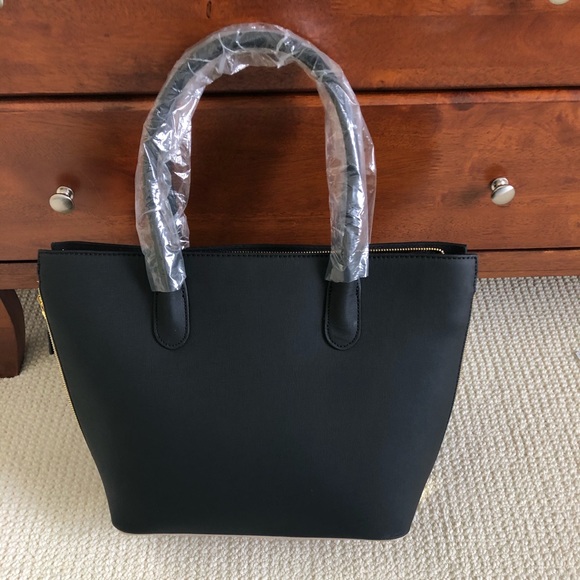 SOLD ON MERC! - Picture 2 of 8